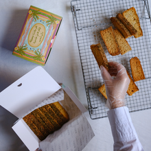 Load image into Gallery viewer, UAE National day Rusks gift boxes