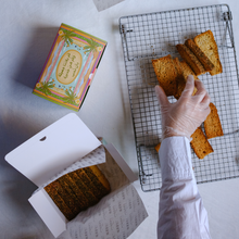 Load image into Gallery viewer, UAE National day Rusks gift boxes