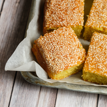 Load image into Gallery viewer, Saffron Cake - Qirs Aqaili Tray