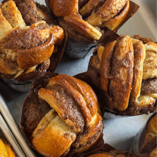 Load image into Gallery viewer, Cinnamon Knots - 6 Piece