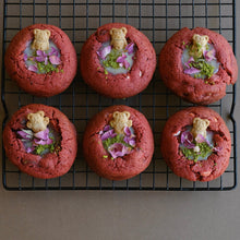 Load image into Gallery viewer, Pistachio & Rosewater Spa Bear Cookies