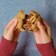 Load image into Gallery viewer, Chocolate chip cookies