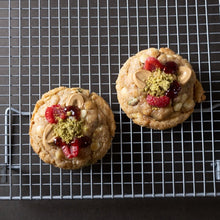 Load image into Gallery viewer, Raspberry Pistachio Cookies