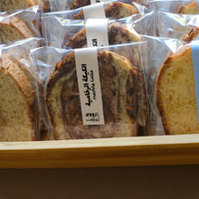 Load image into Gallery viewer, Cake Slices Tray
