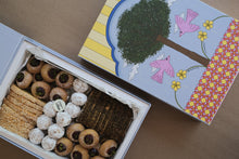 Load image into Gallery viewer, Royal Ghaf Sweet Box
