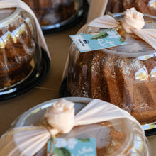 Load image into Gallery viewer, Vanilla Sponge Cake - Hag Allila
