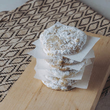 Load image into Gallery viewer, Jack Frost&#39;s cinnamon walnut cookies
