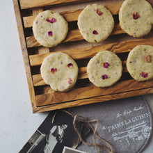 Load image into Gallery viewer, Rose-tachios Cookies
