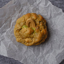 Load image into Gallery viewer, Pistachio Fountain cookies
