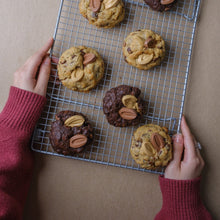 Load image into Gallery viewer, Double Chocolate chip cookies
