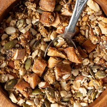 Load image into Gallery viewer, Fig &amp; Cashew Granola
